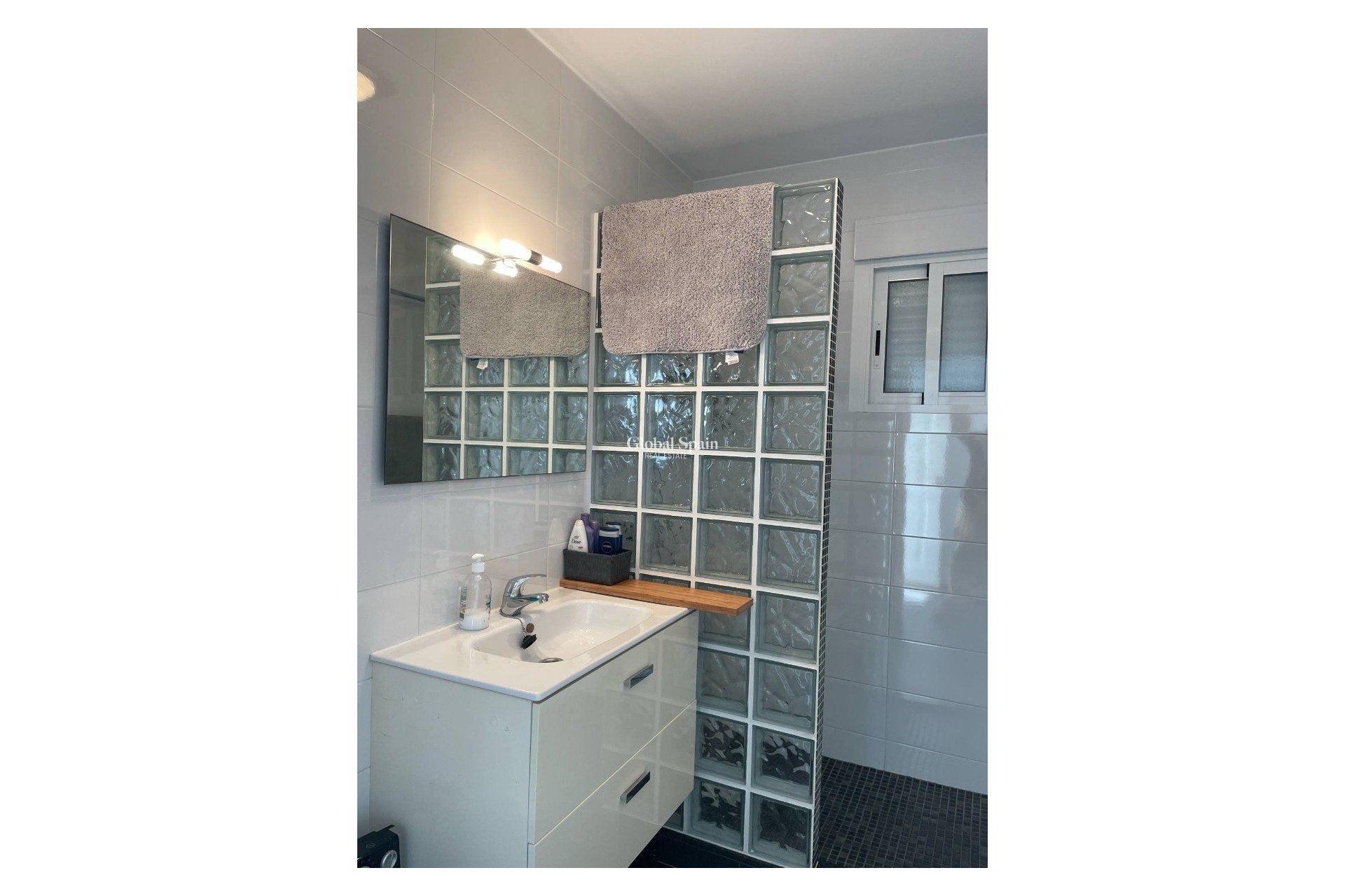 Resale - Villa -
TORREVIEJA - San Luis