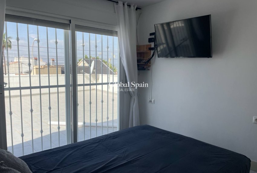 Resale - Villa -
TORREVIEJA - San Luis