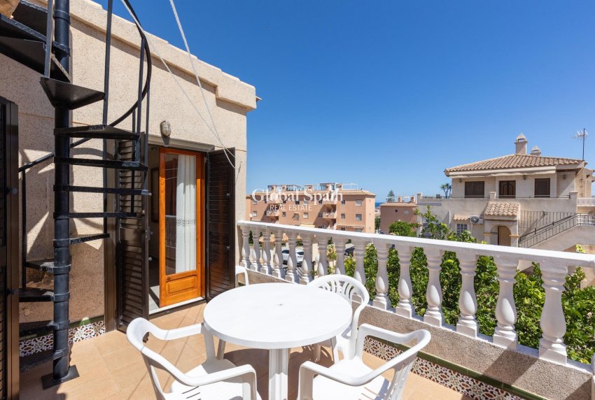 Resale - Villa -
TORREVIEJA - Torreblanca