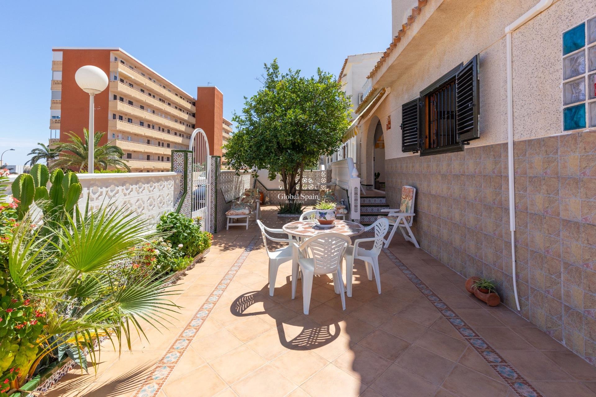 Resale - VILLA -
TORREVIEJA - Torreblanca