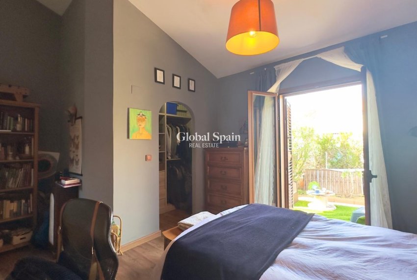 Resale - VILLA -
TORREVIEJA - Torreblanca