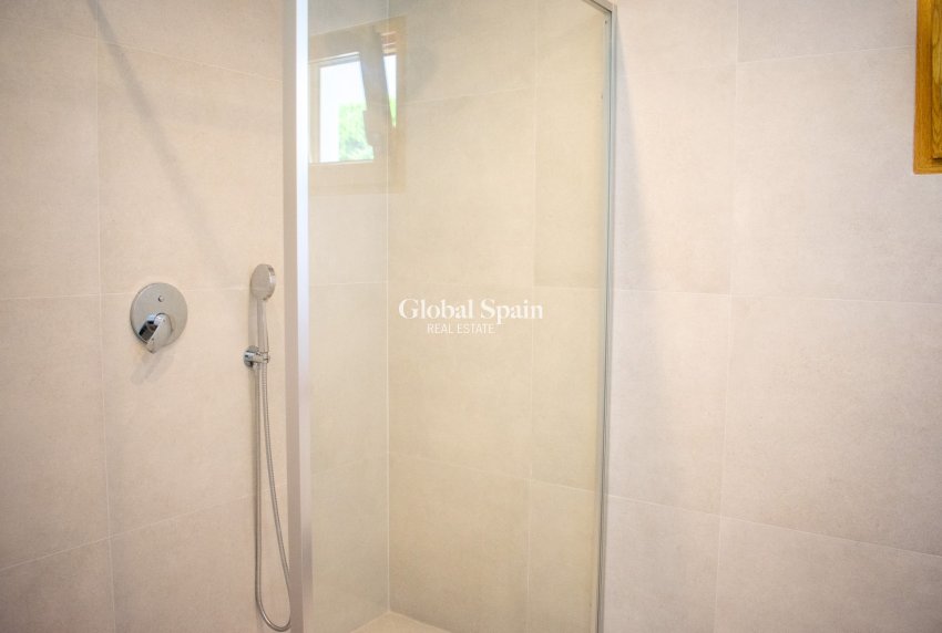 Resale - VILLA -
TORREVIEJA - Torreta Florida