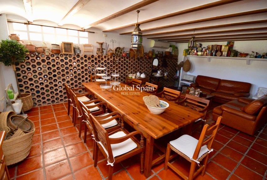 Resale - Villa -
TORREVIEJA - Torreta-Florida