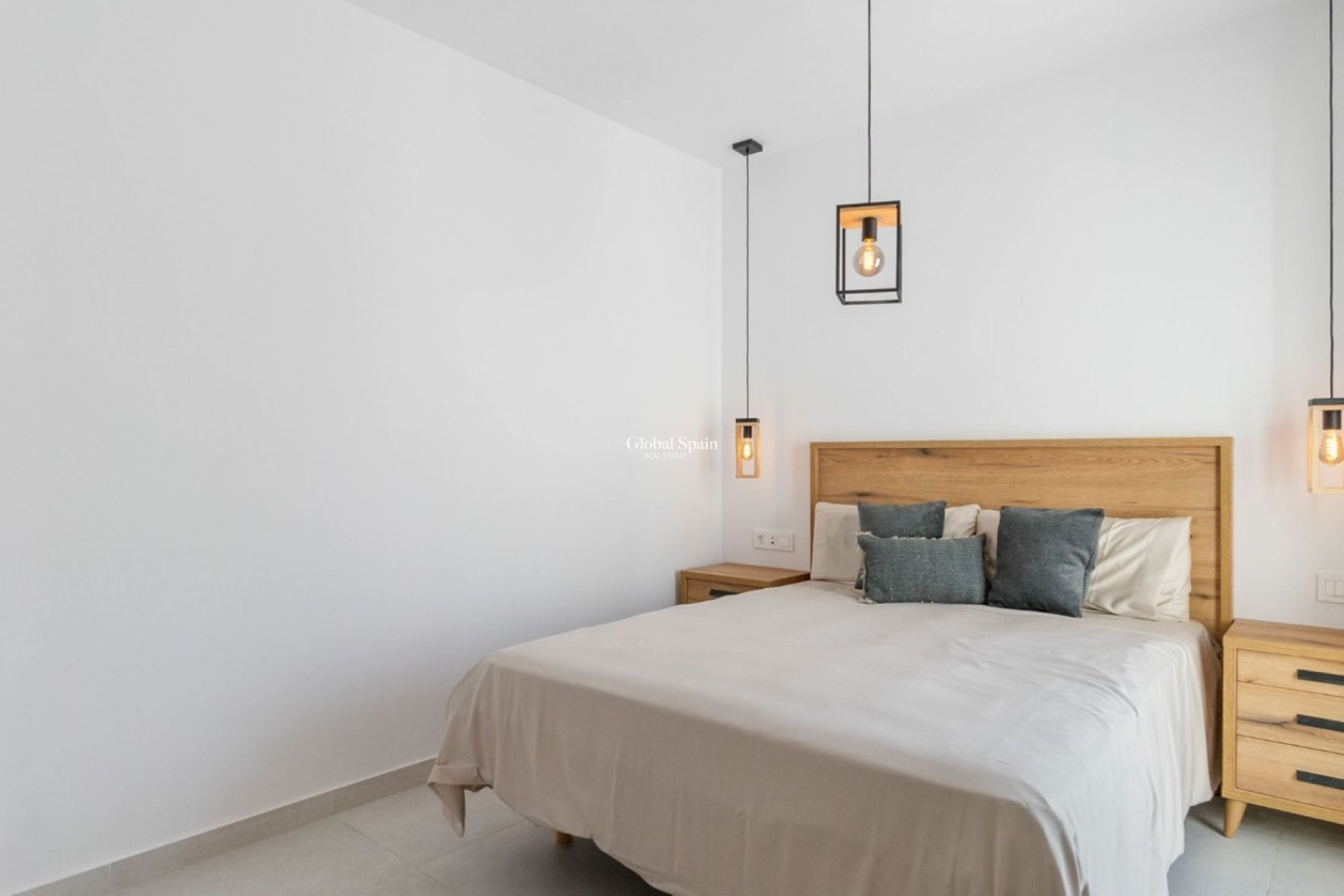 Resale - Villa -
TORREVIEJA - Torreta Florida