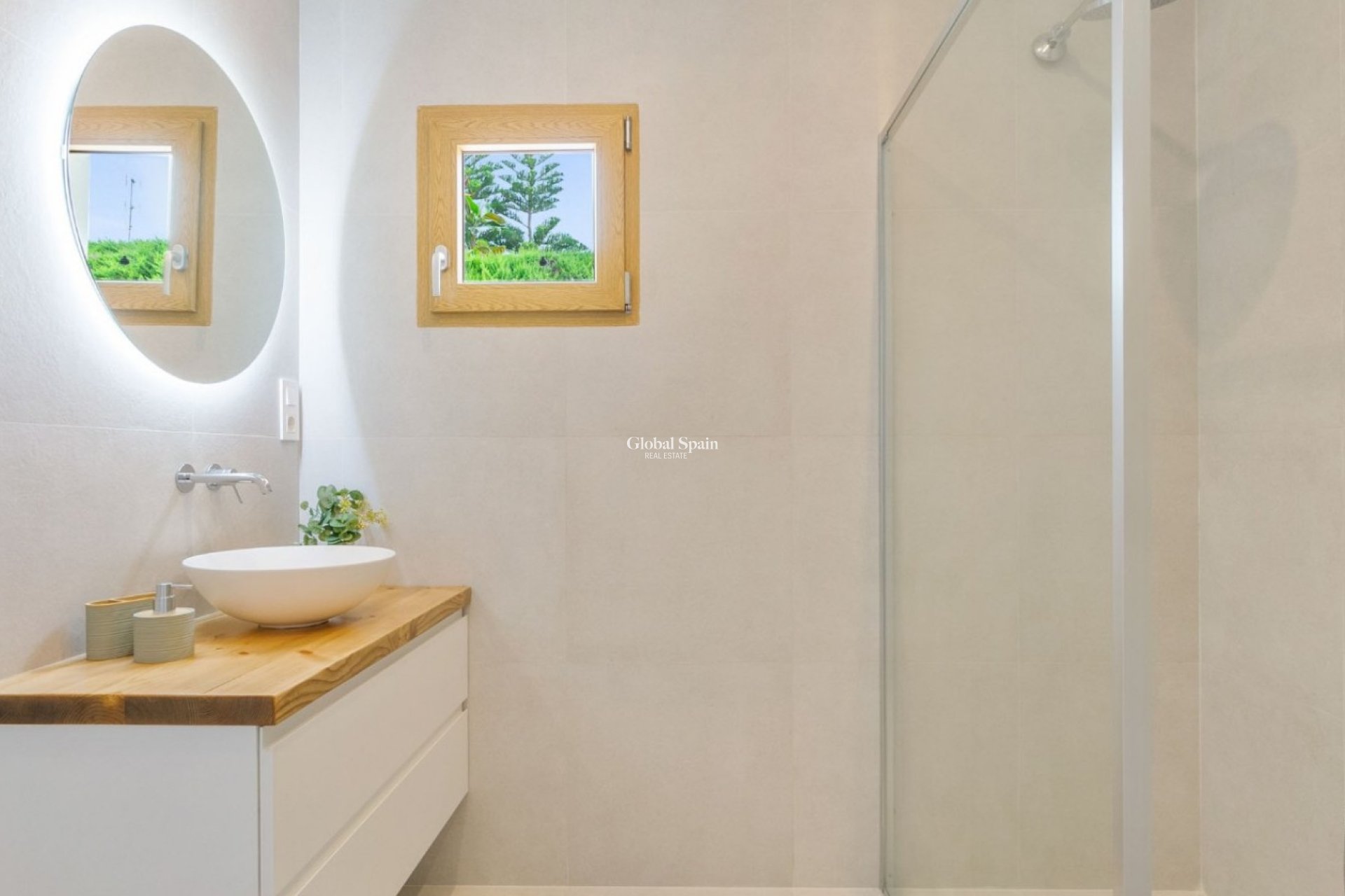 Resale - Villa -
TORREVIEJA - Torreta Florida