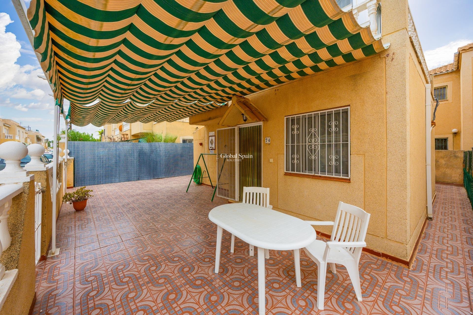 Resale - VILLA -
TORREVIEJA - Torretas