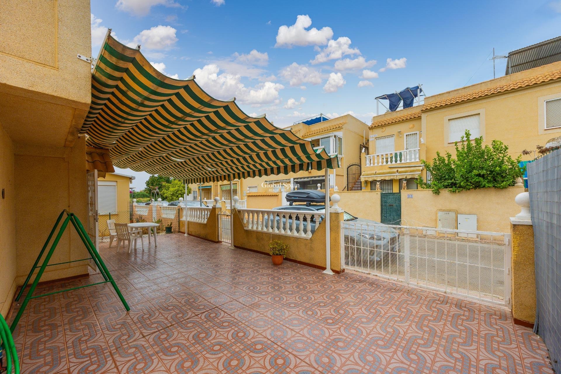 Resale - VILLA -
TORREVIEJA - Torretas