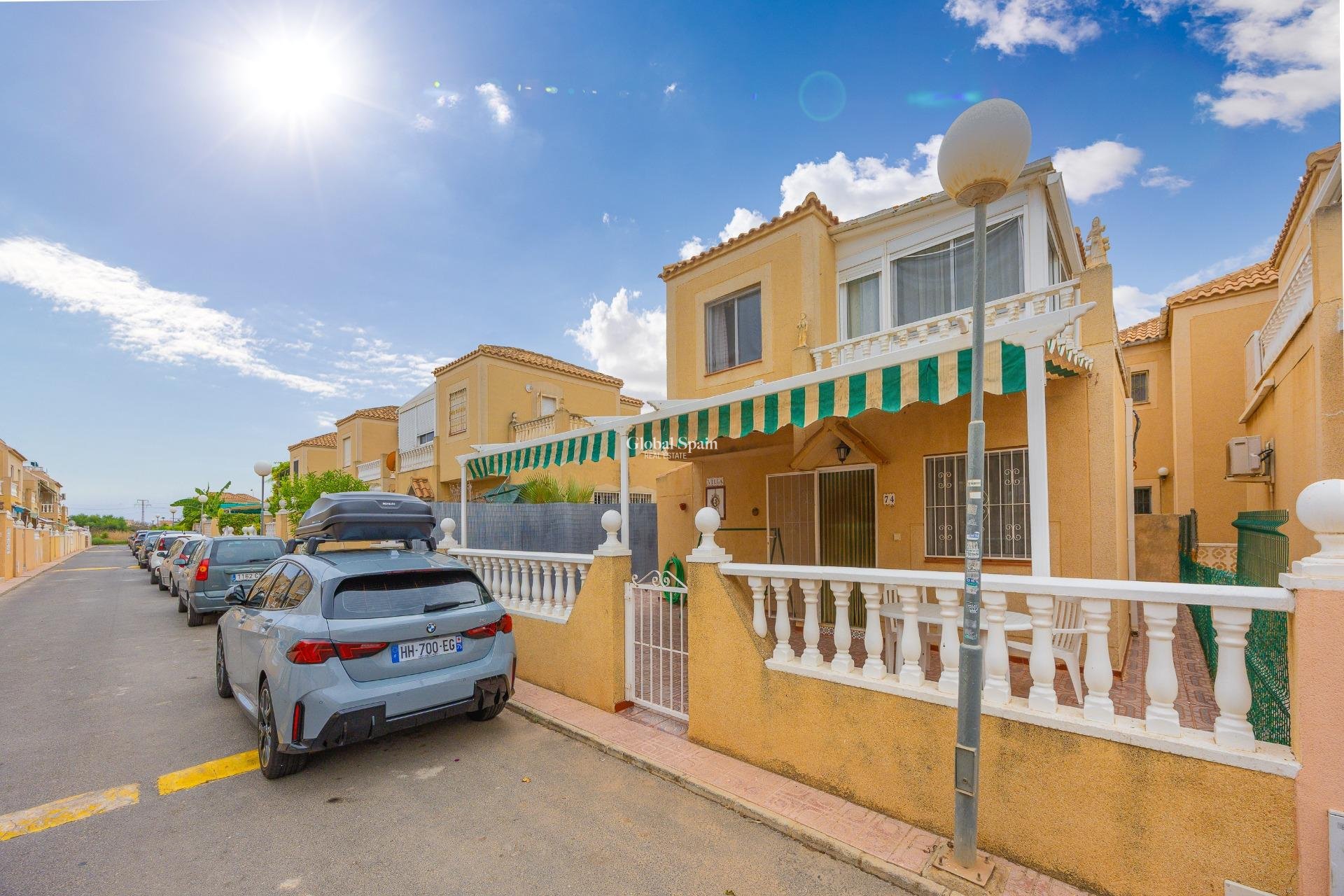 Resale - VILLA -
TORREVIEJA - Torretas