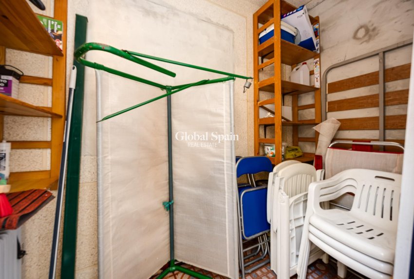 Resale - VILLA -
TORREVIEJA - Torretas