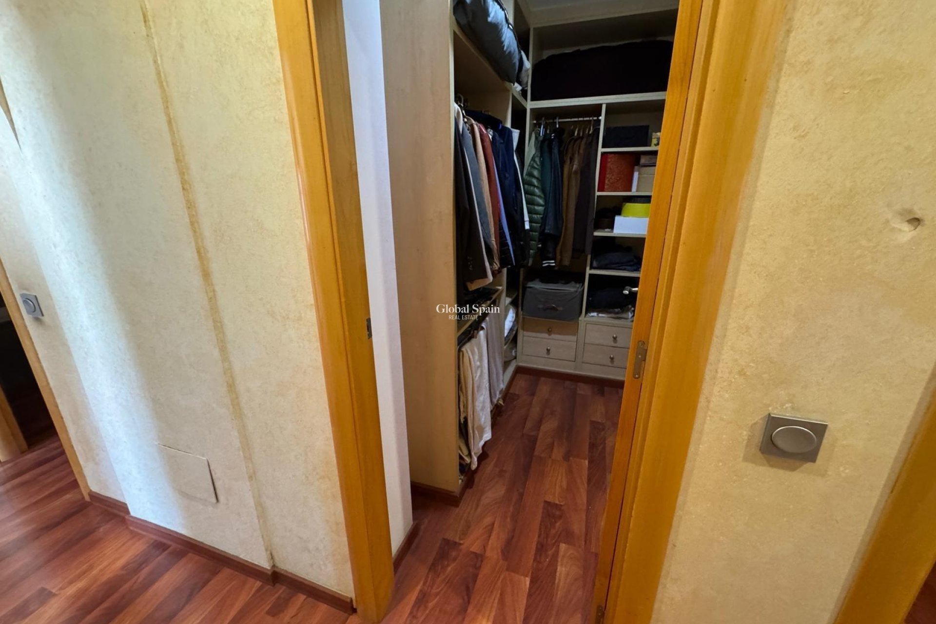 Resale - VILLA -
TORREVIEJA - Zona Los Frutales