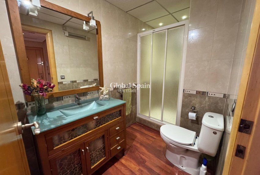 Resale - VILLA -
TORREVIEJA - Zona Los Frutales
