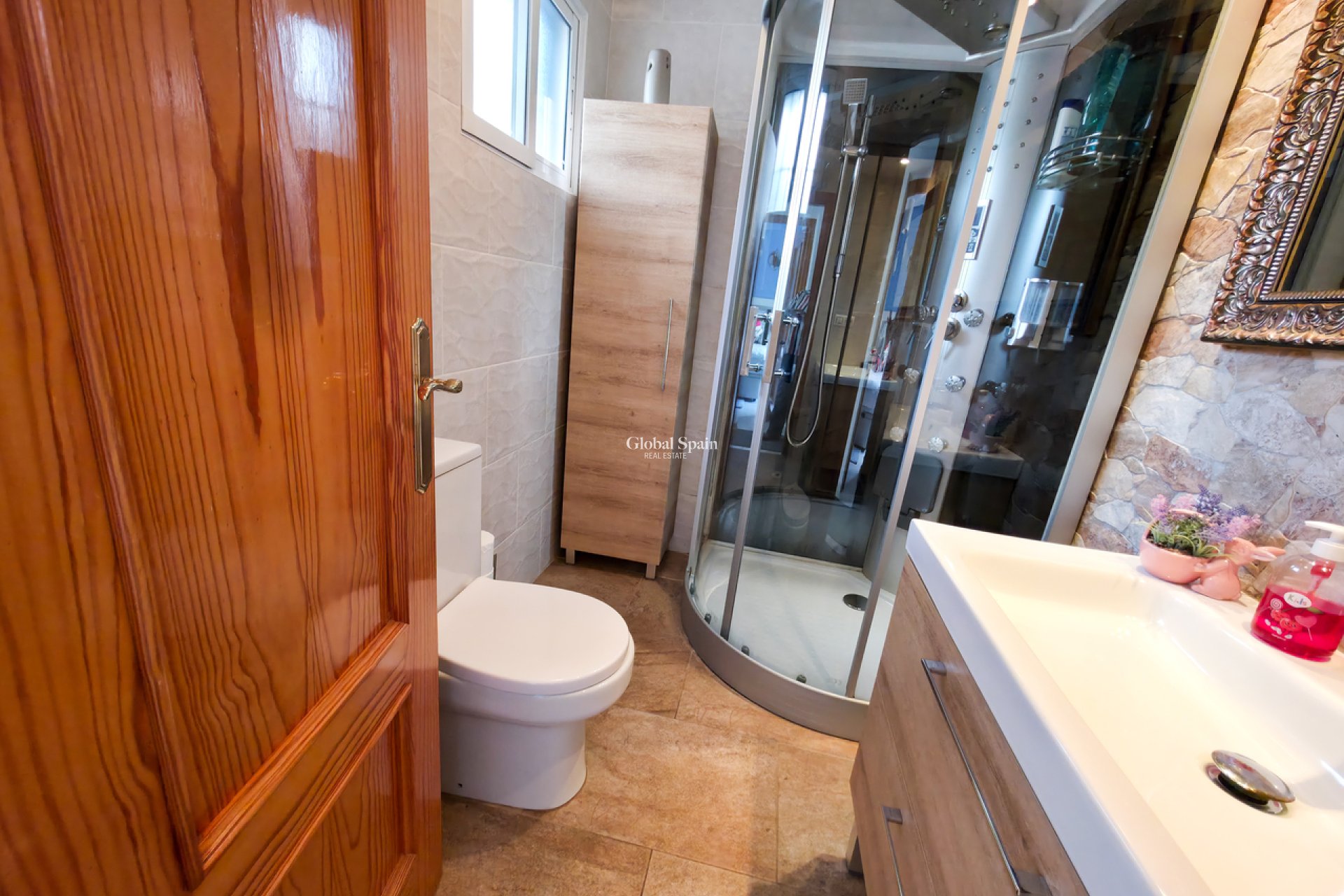 Resale - VILLA -
VILLAMARTÍN - Costa Blanca