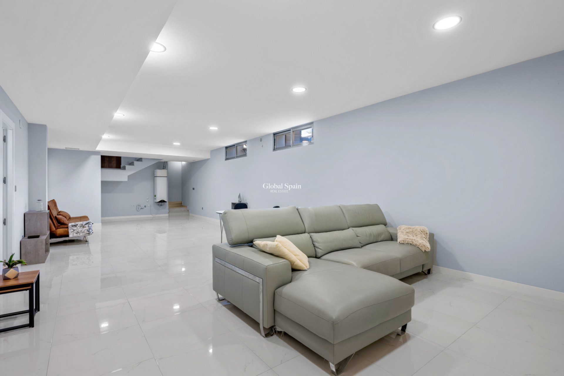 Resale - VILLA -
VILLAMARTÍN - Costa Blanca