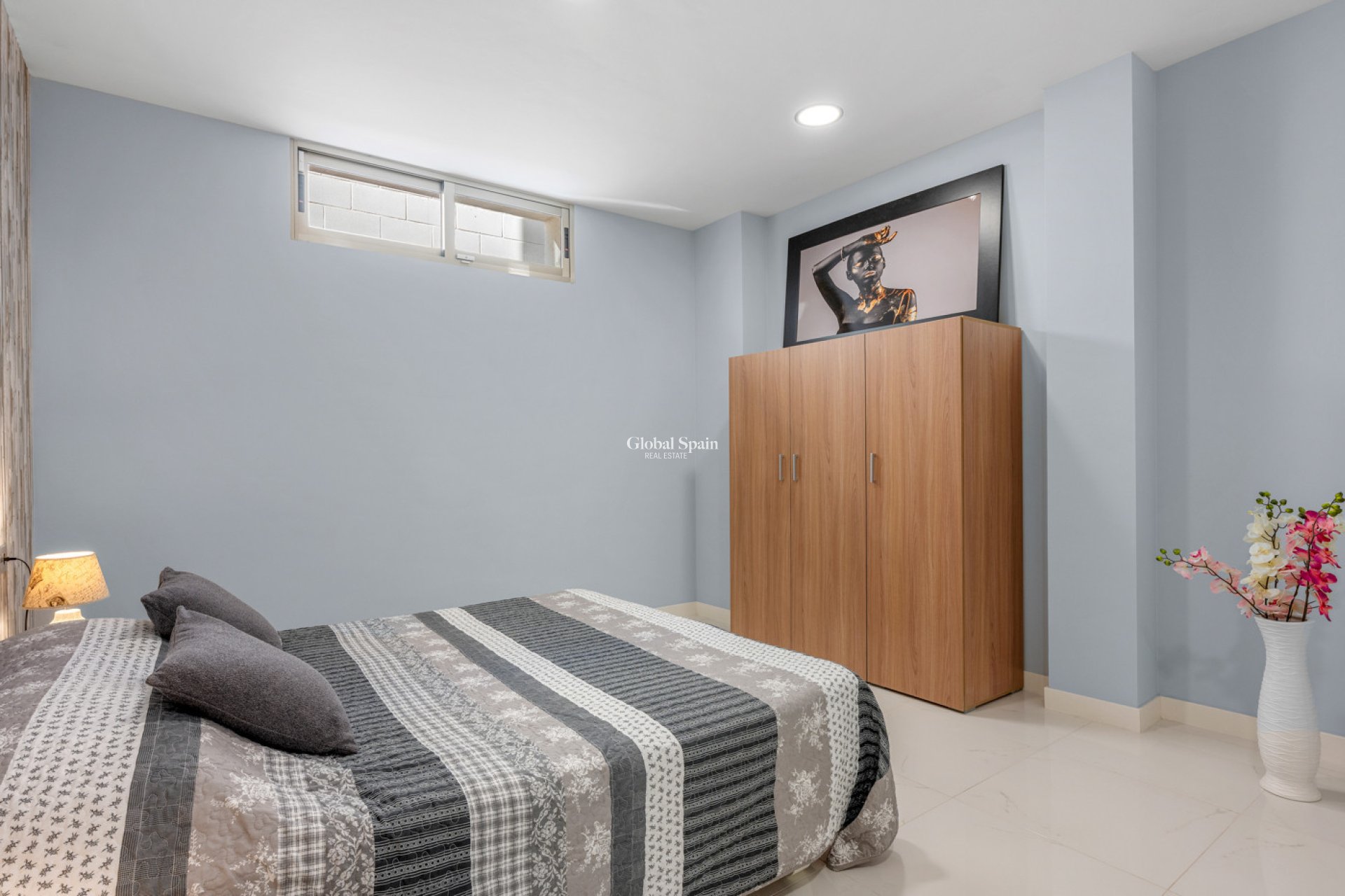 Resale - VILLA -
VILLAMARTÍN - Costa Blanca