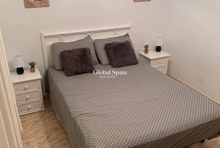 Resale - VILLA -
VILLAMARTÍN - Costa Blanca