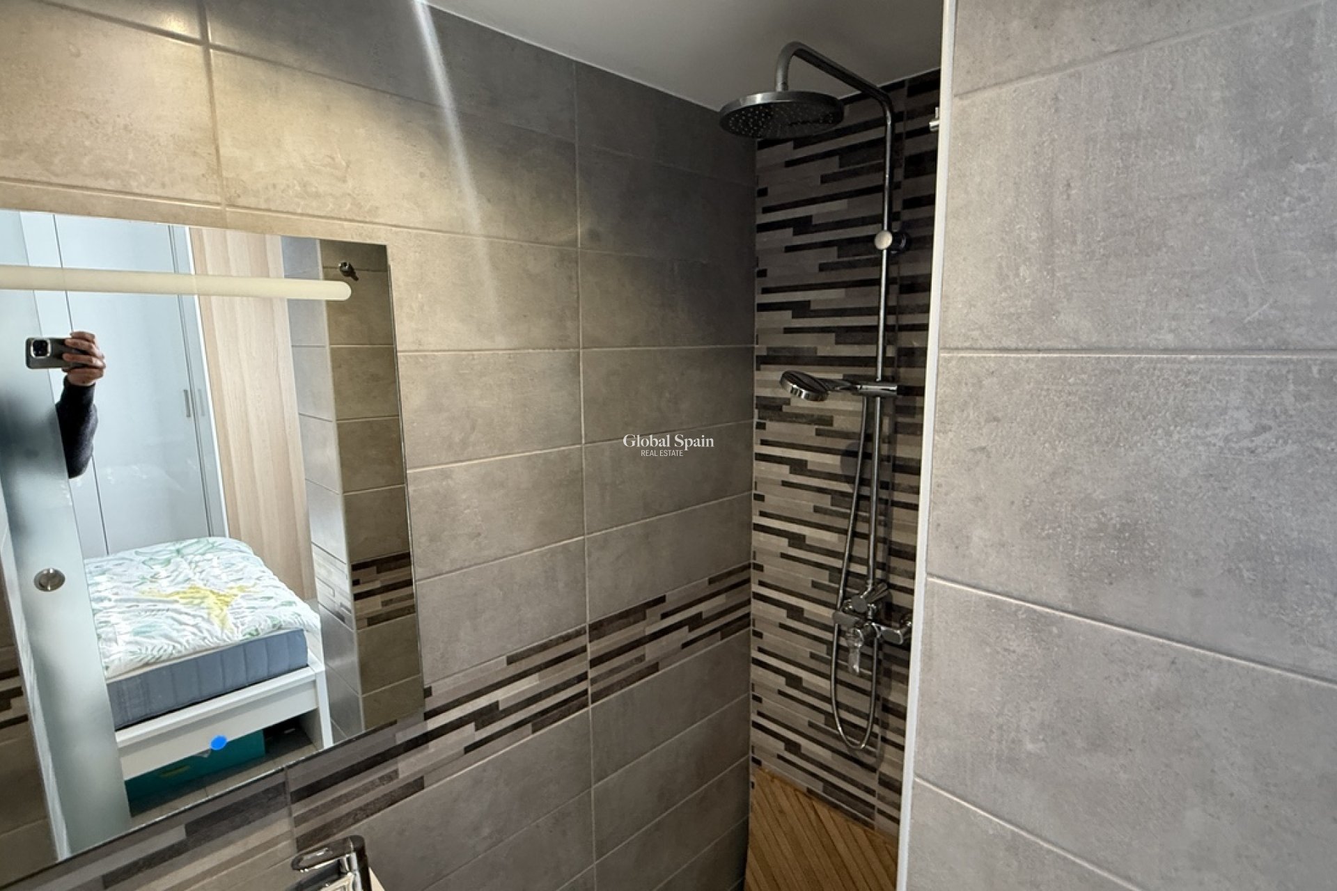 Resale - VILLA -
VILLAMARTÍN - Costa Blanca