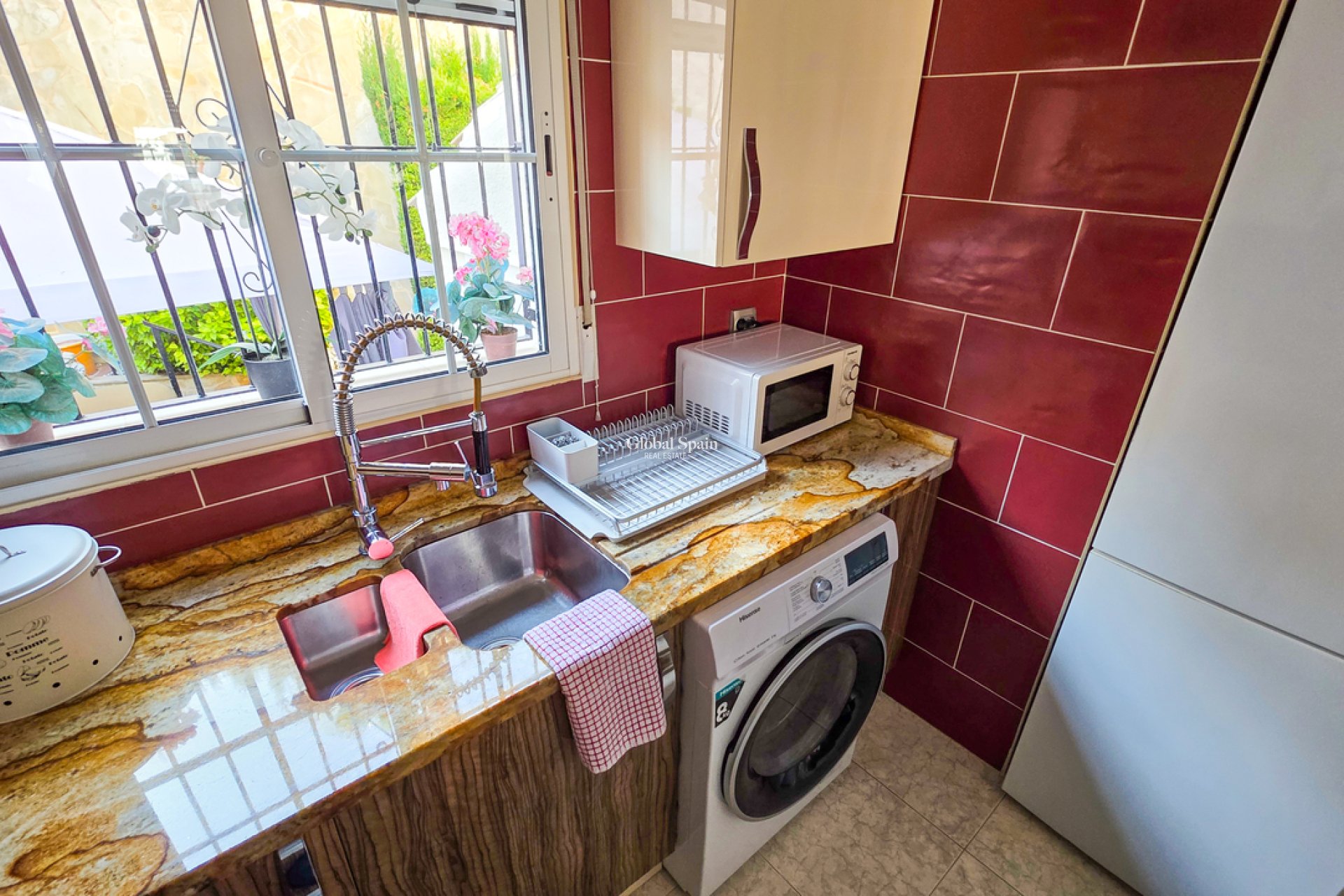 Resale - VILLA -
VILLAMARTÍN - Costa Blanca