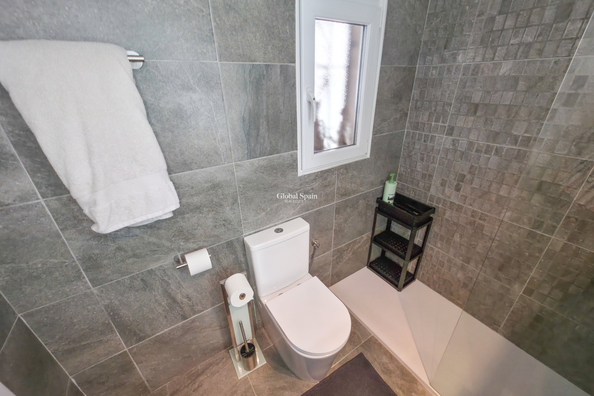 Resale - VILLA -
VILLAMARTÍN - Costa Blanca