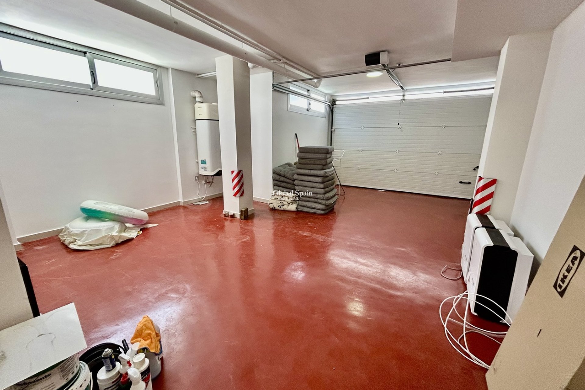 Resale - VILLA -
VILLAMARTÍN - Costa Blanca