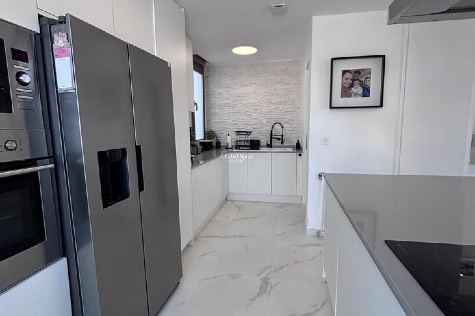 Resale - VILLA -
VILLAMARTÍN - Costa Blanca
