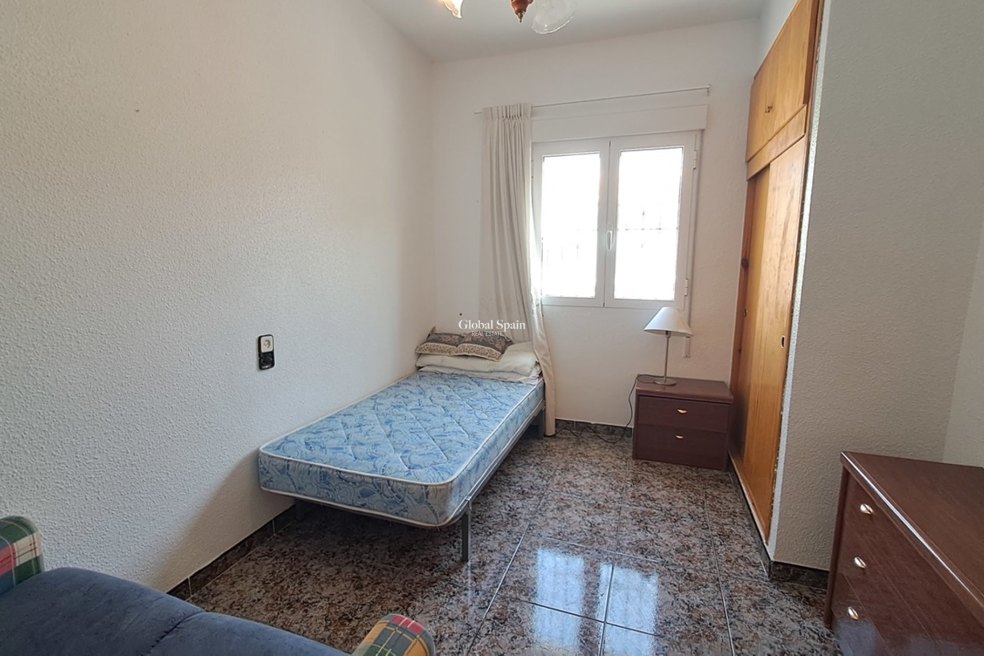 Resale - VILLA -
VILLAMARTÍN - Costa Blanca