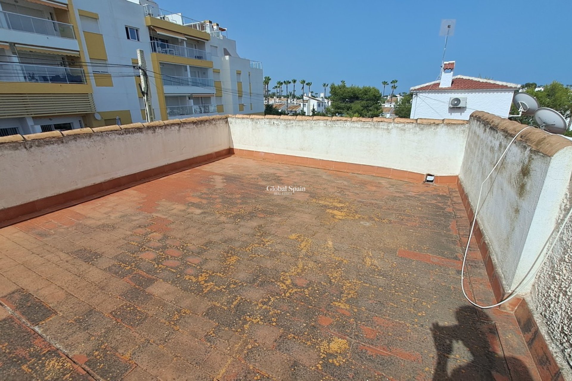 Resale - VILLA -
VILLAMARTÍN - Costa Blanca