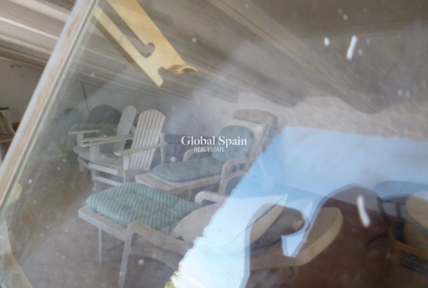 Resale - VILLA -
VILLAMARTÍN - Costa Blanca