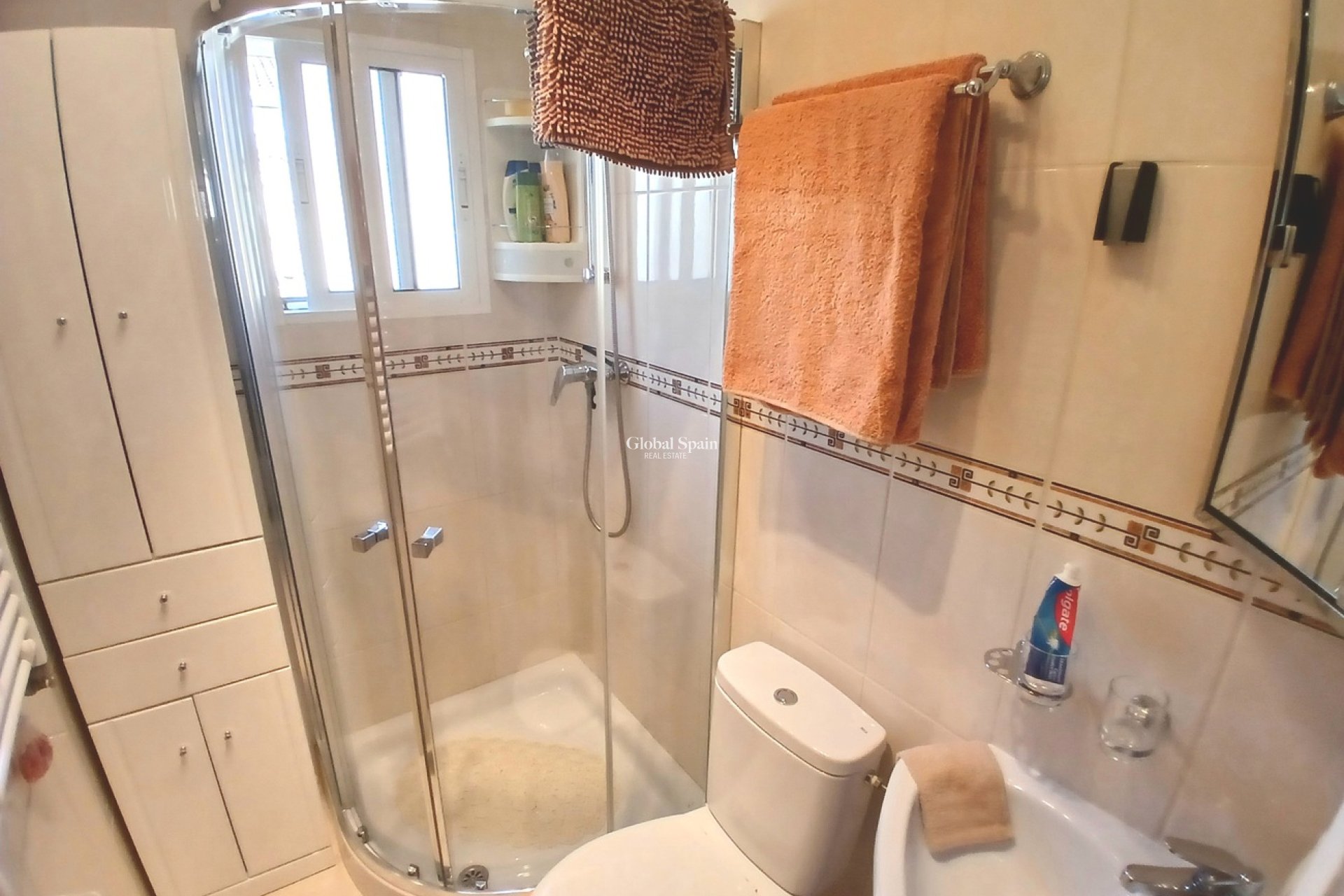 Resale - VILLA -
VILLAMARTÍN - Costa Blanca