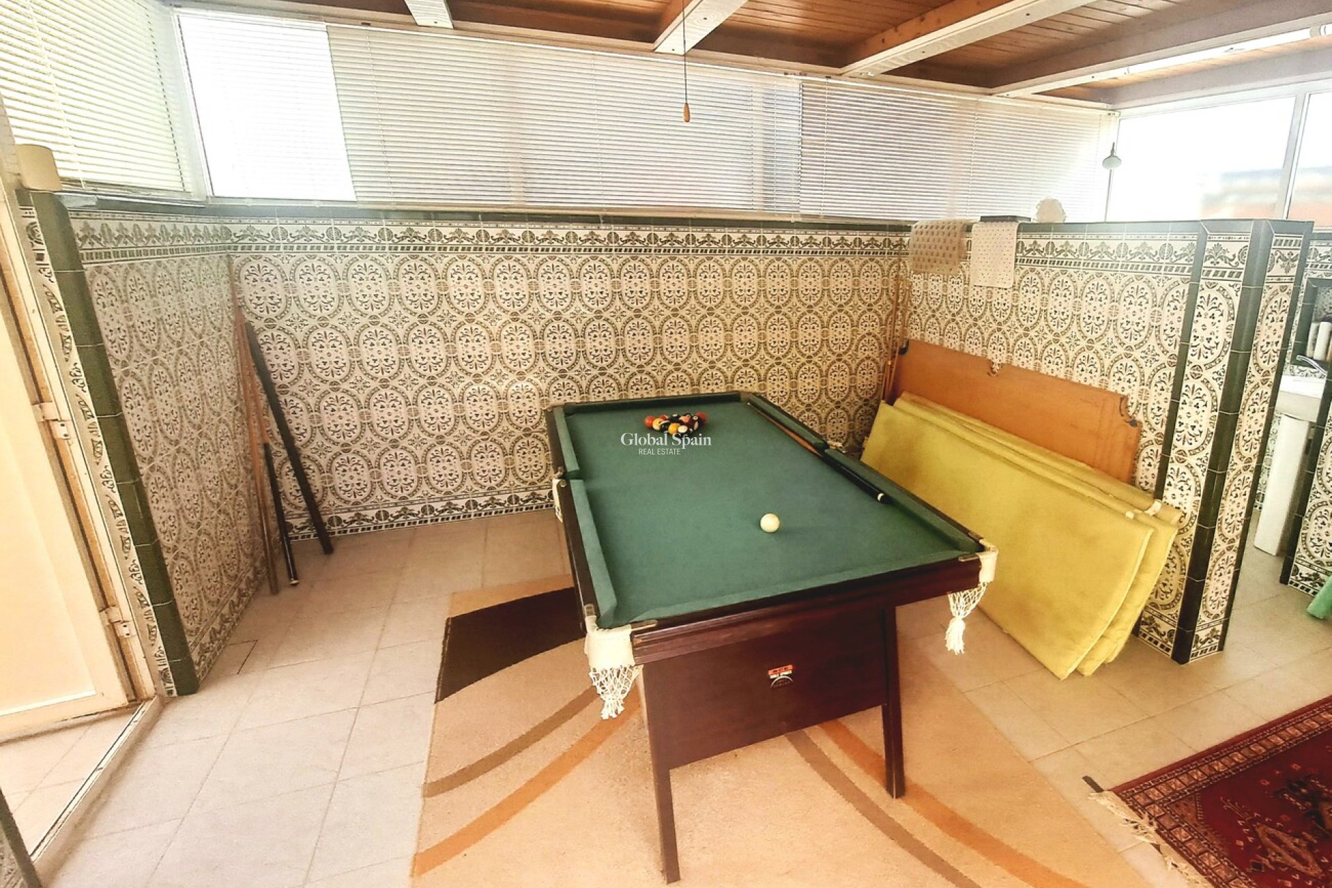 Resale - VILLA -
VILLAMARTÍN - Costa Blanca