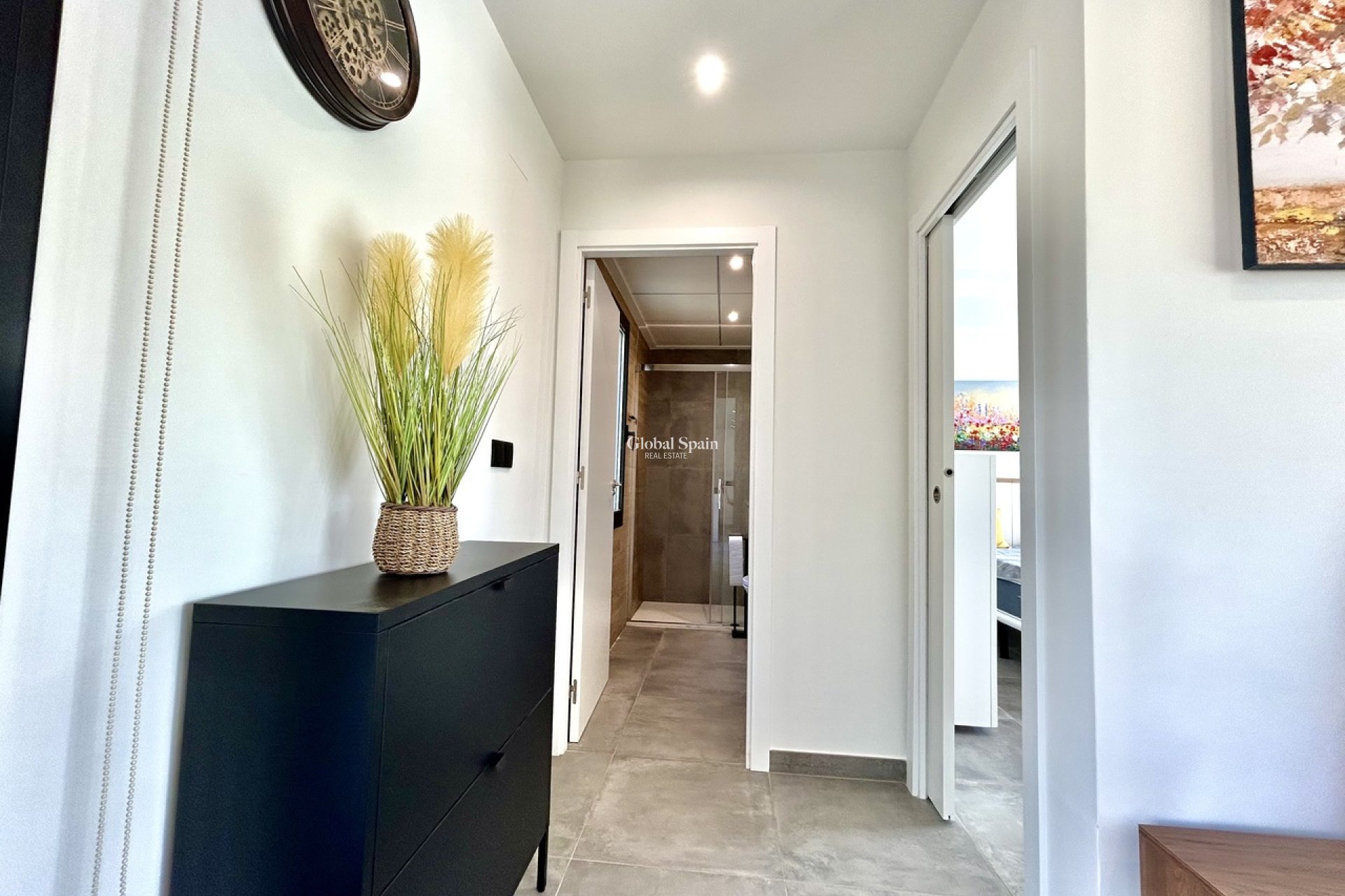 Resale - VILLA -
VILLAMARTÍN - Costa Blanca