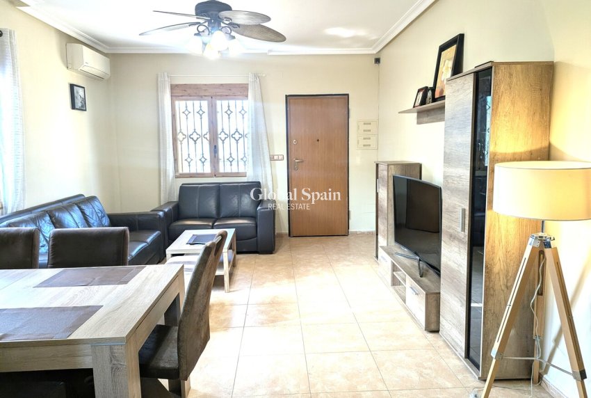 Resale - VILLA -
VILLAMARTÍN - Las Filipinas