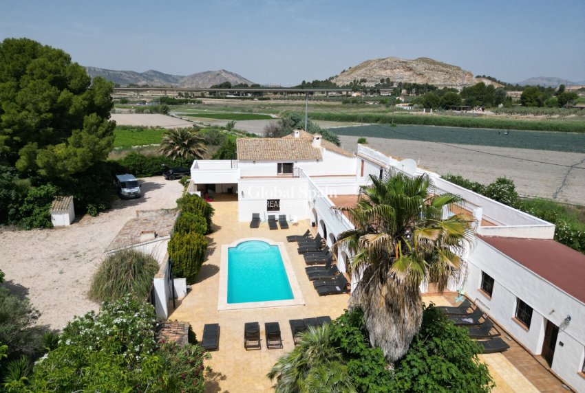 Resale - VILLA -
VILLENA - Inland