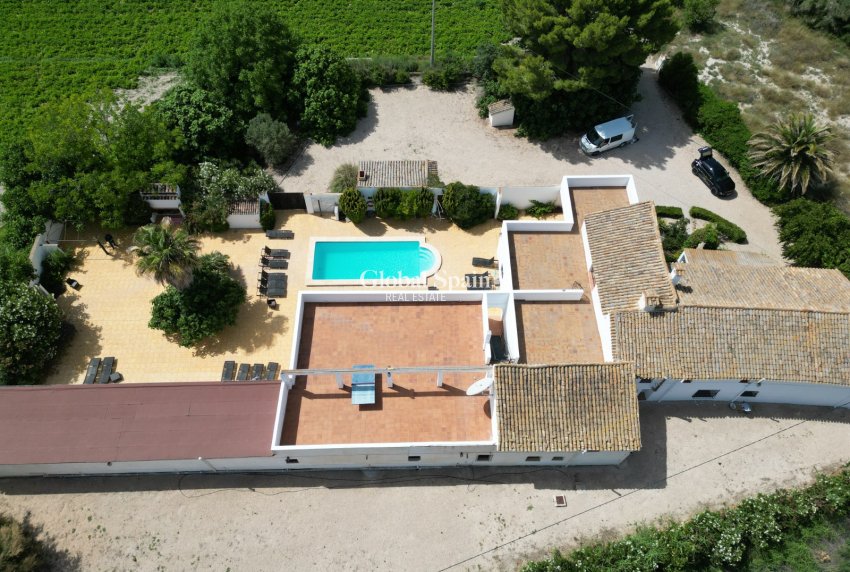 Resale - VILLA -
VILLENA - Inland