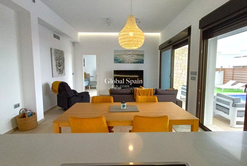 Resale - VILLA -
VISTABELLA GOLF  - Inland