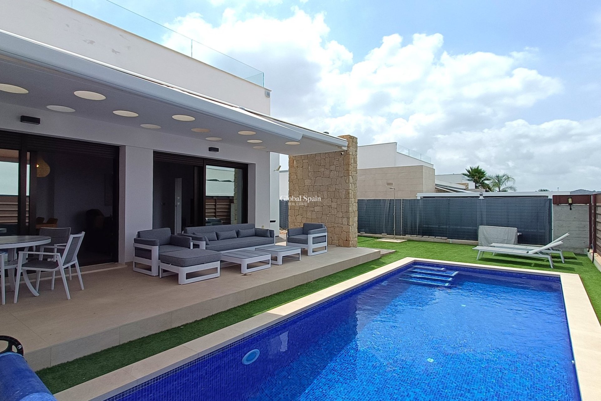 Resale - VILLA -
VISTABELLA GOLF  - Inland