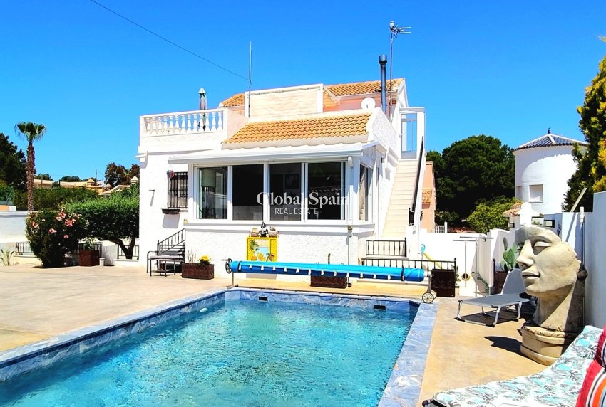 Resale - VILLA -
VISTABELLA GOLF  - Inland
