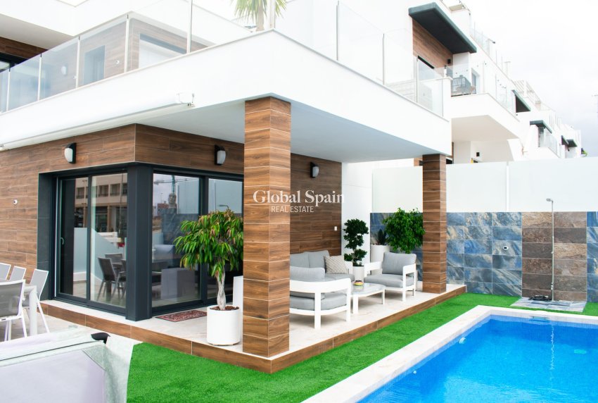 Resale - VILLA -
VISTABELLA GOLF  - VISTABELLA GOLF