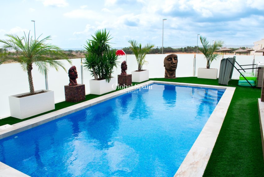 Resale - VILLA -
VISTABELLA GOLF  - VISTABELLA GOLF