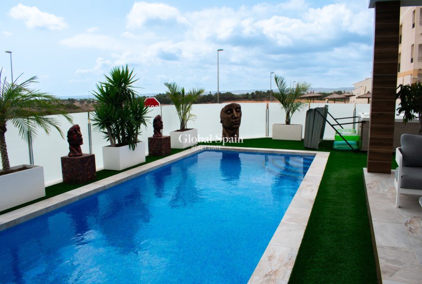 Resale - VILLA -
VISTABELLA GOLF  - VISTABELLA GOLF