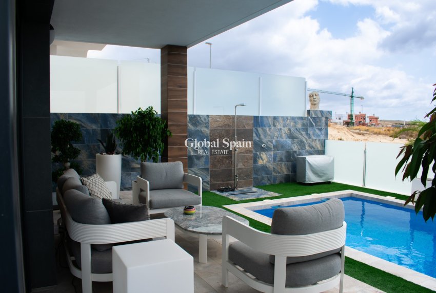 Resale - VILLA -
VISTABELLA GOLF  - VISTABELLA GOLF