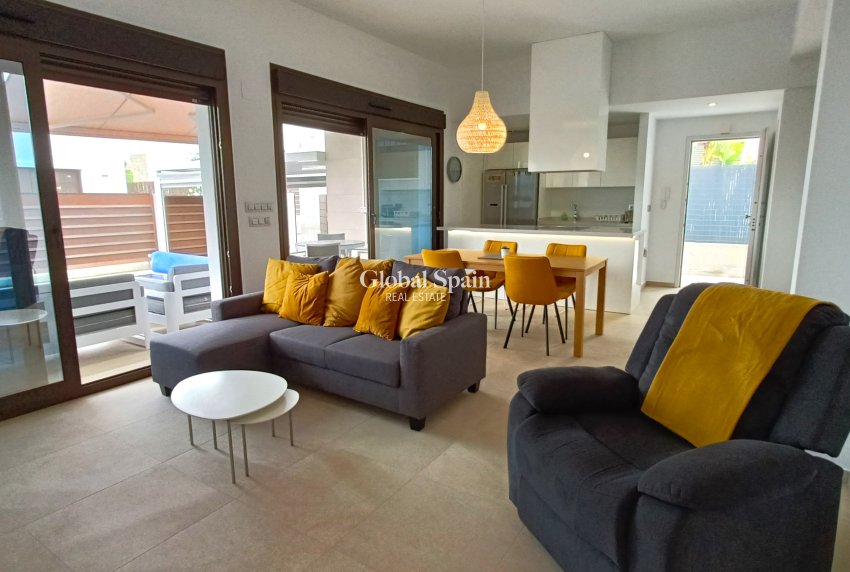 Resale - Villa -
VISTABELLA GOLF