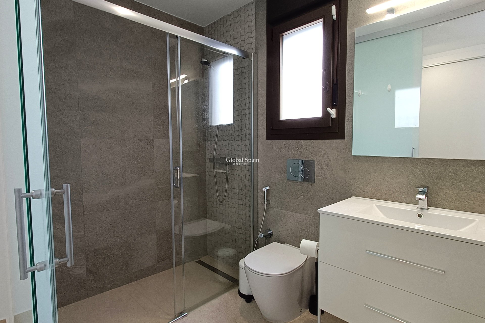 Resale - Villa -
VISTABELLA GOLF