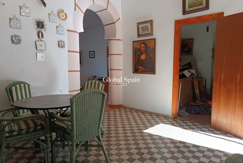 Resale - VILLA -
YECLA - Inland