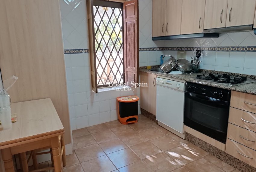 Resale - VILLA -
YECLA - Inland