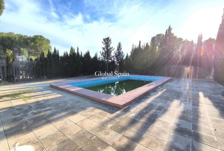 Resale - VILLA -
YECLA - Inland