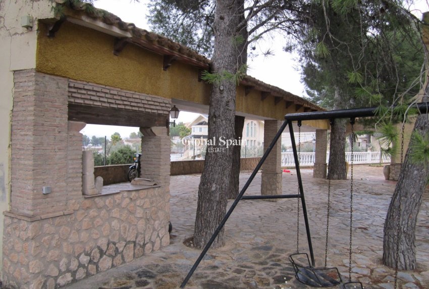 Resale - VILLA -
YECLA - Inland
