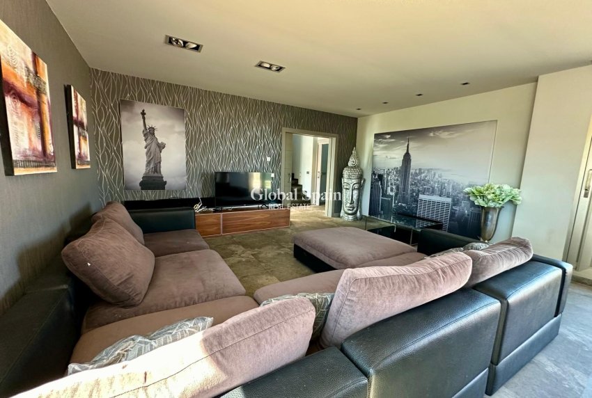 Resale - VILLA -
YECLA - Inland