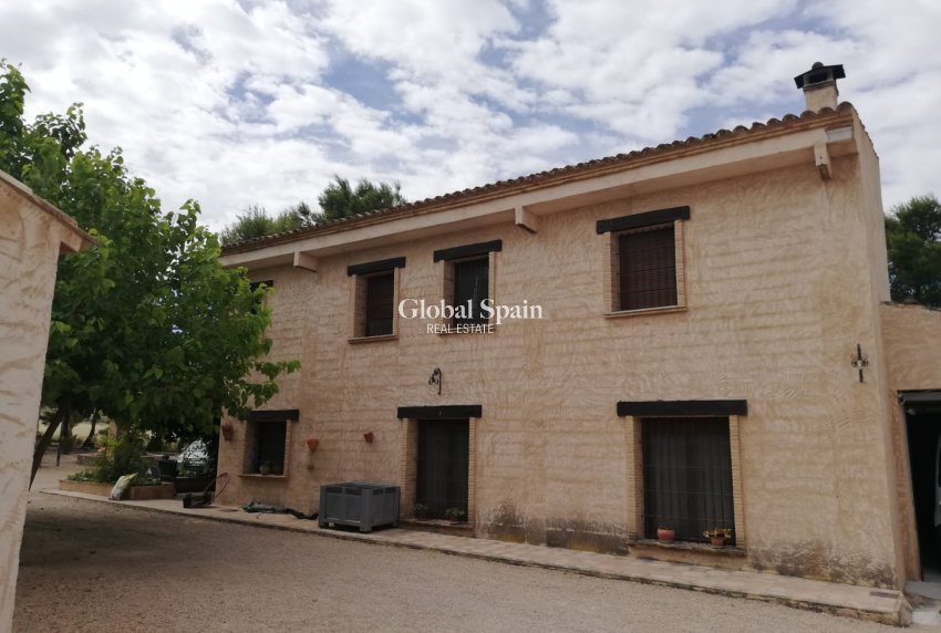 Resale - VILLA -
YECLA - Inland