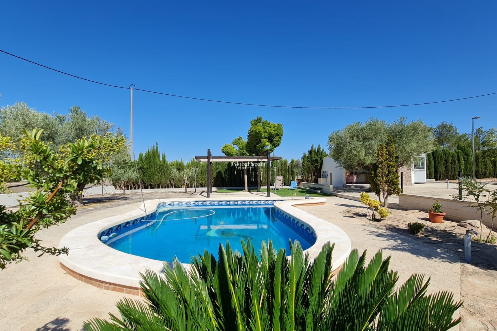 Resale - VILLA -
YECLA - Inland