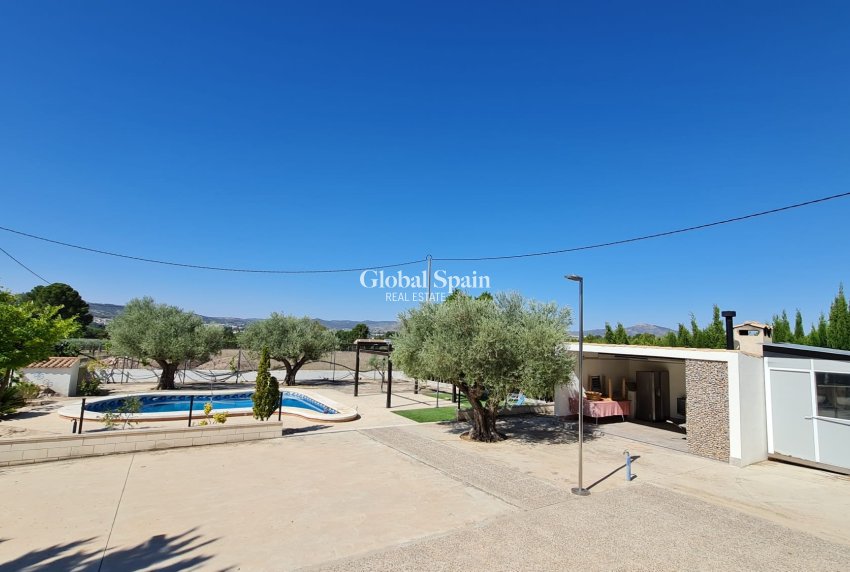 Resale - VILLA -
YECLA - Inland